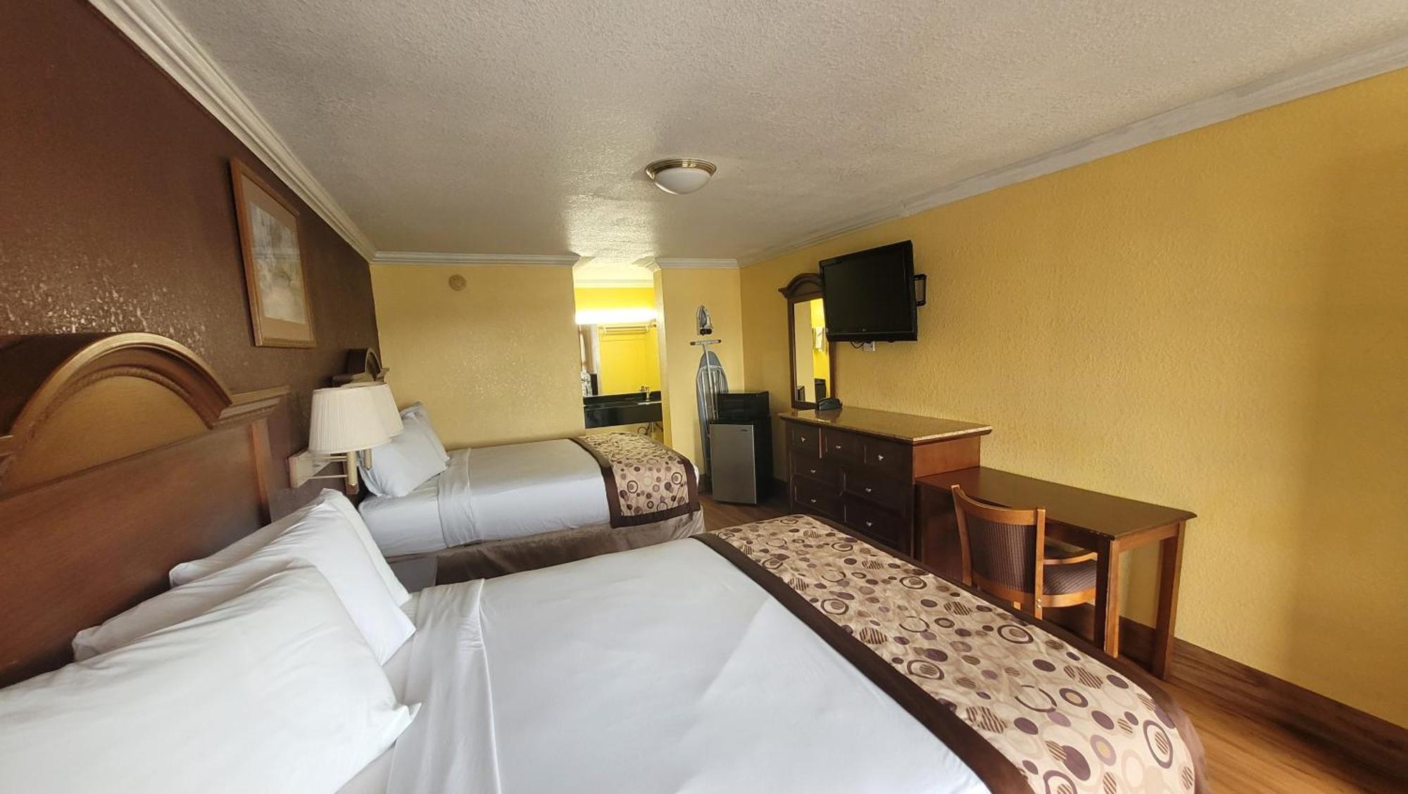 Americas Best Value Inn Frost Bank Center San Antonio Exterior foto